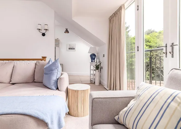 Sandsend Retreats